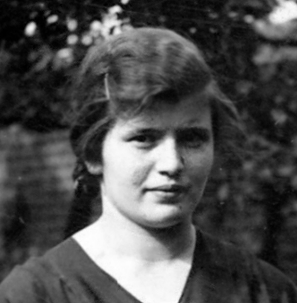 Therese Saurwein, 1932